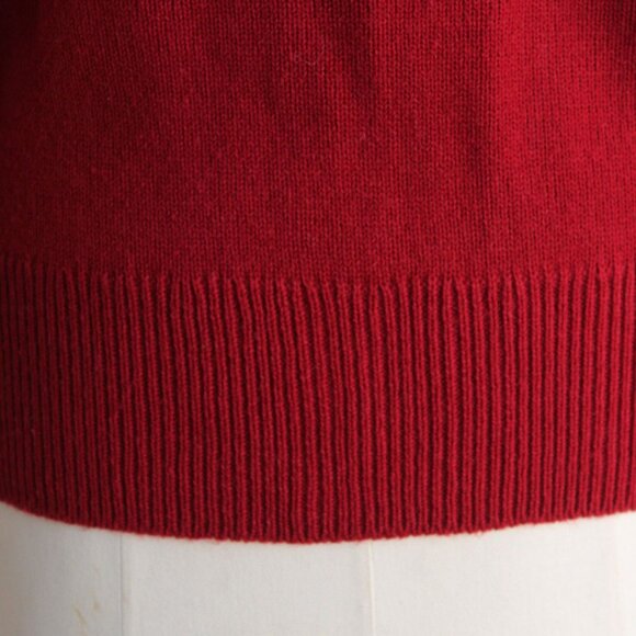 Vintage 1970s Cardigan Sweater, Volup Full Fashioned Red and White Paisley, Sz L - Picture 10 of 10